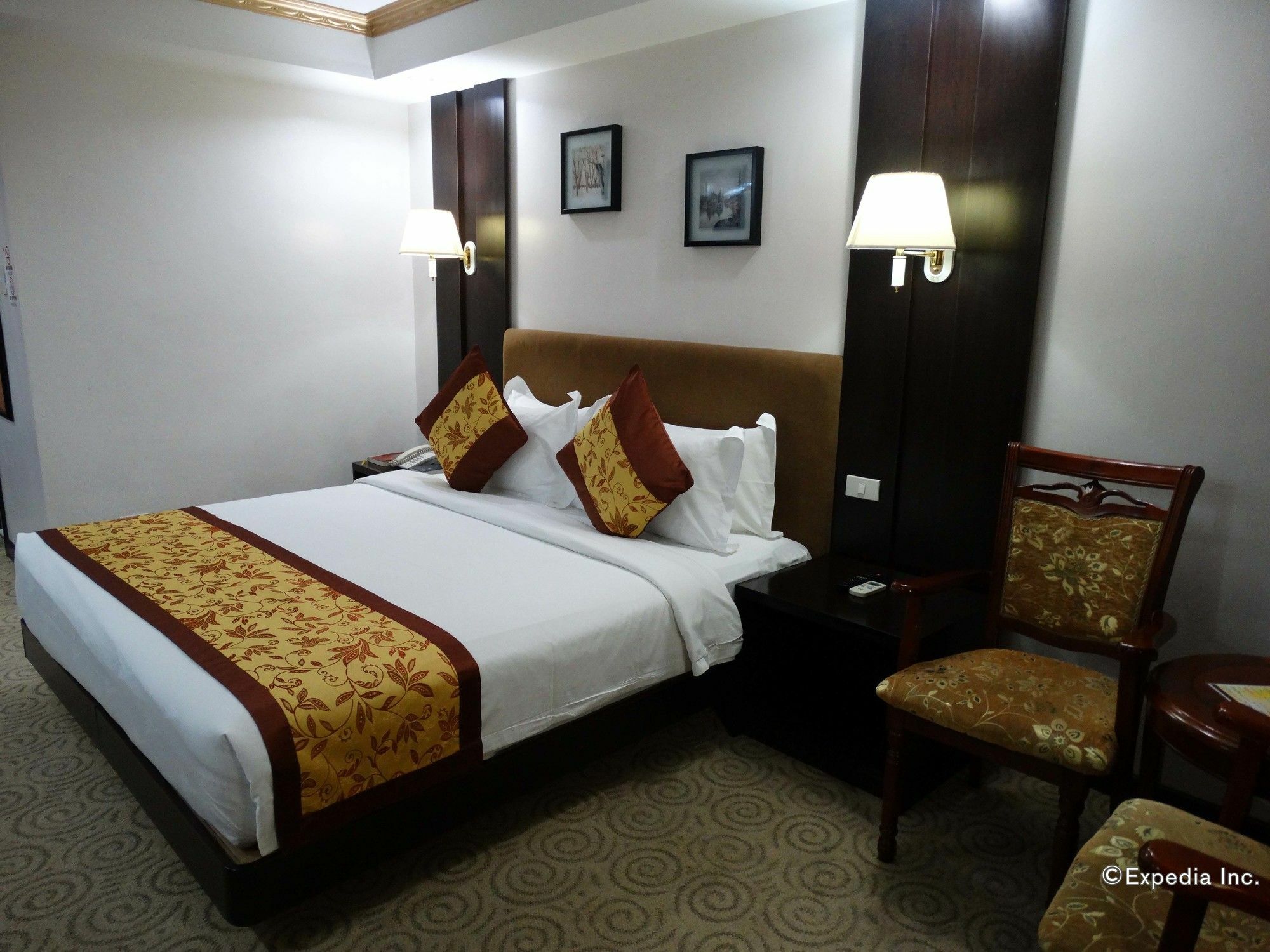 Lido De Paris Hotel Manila Kültér fotó